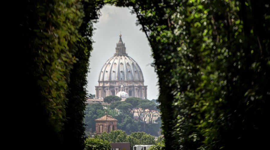 Escala de crucero en Roma: la cerradura que te llevará al cielo en la Piazza dei Cavalieri di Malta en Roma