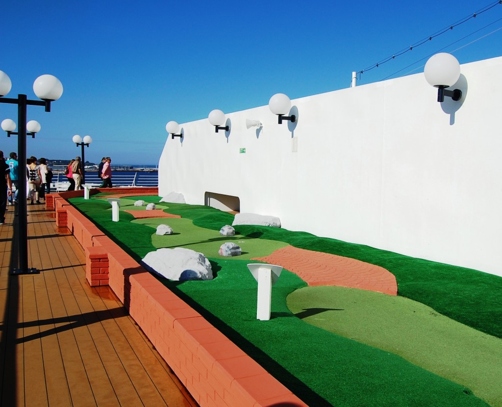 circuito de golf en el crucero MSC Opera