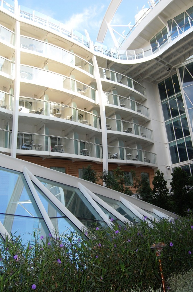 Oasis of the Seas en fotos: vista de la cabina exterior superior