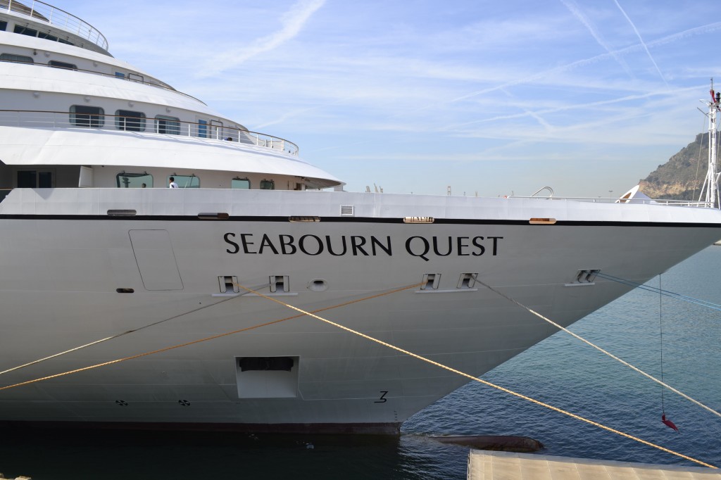 Vista del buque Seabourn Quest en puerto