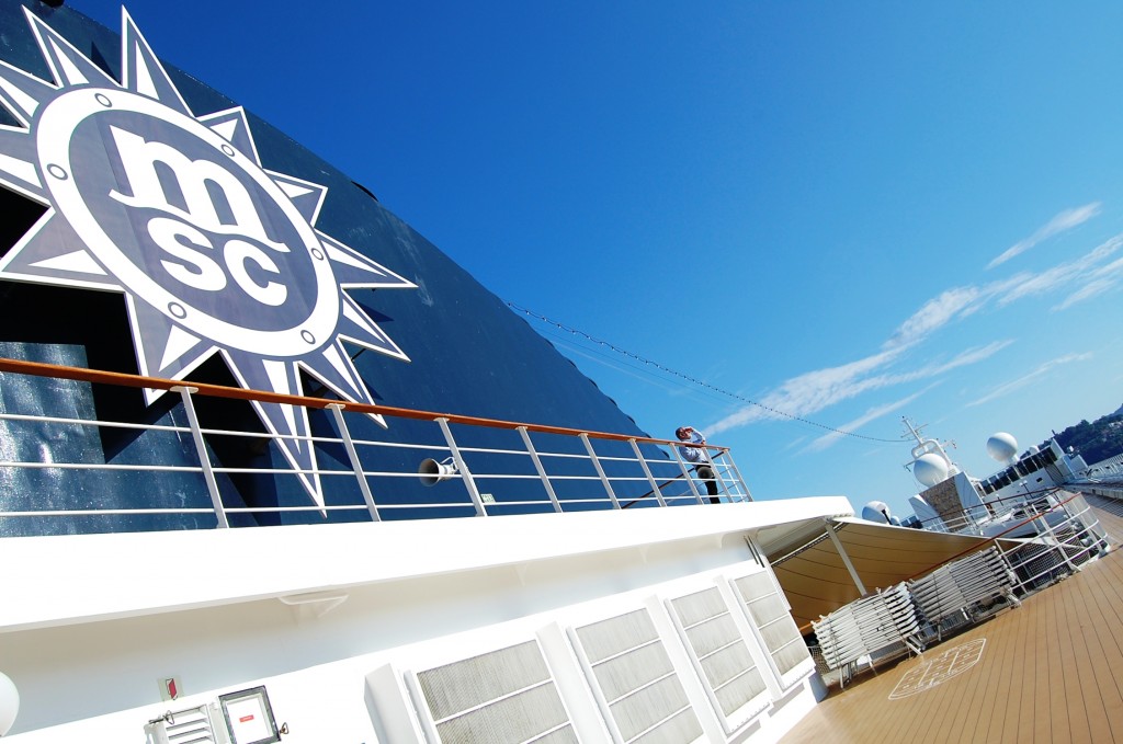logo de MSC Cruceros en el buque MSC Opera en el crucero desde Cuba