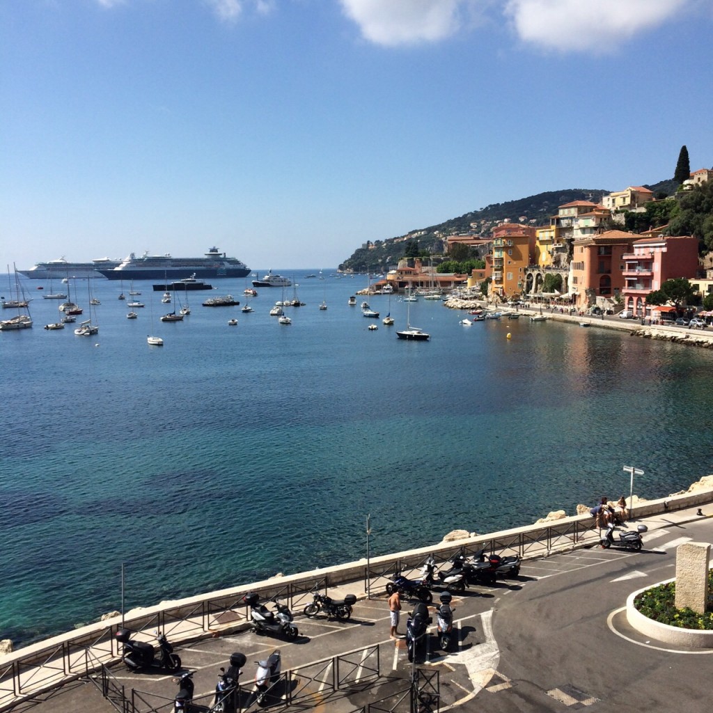 Vista de Nápoles en el Crucero por el Mediterráneo con Pullmantur