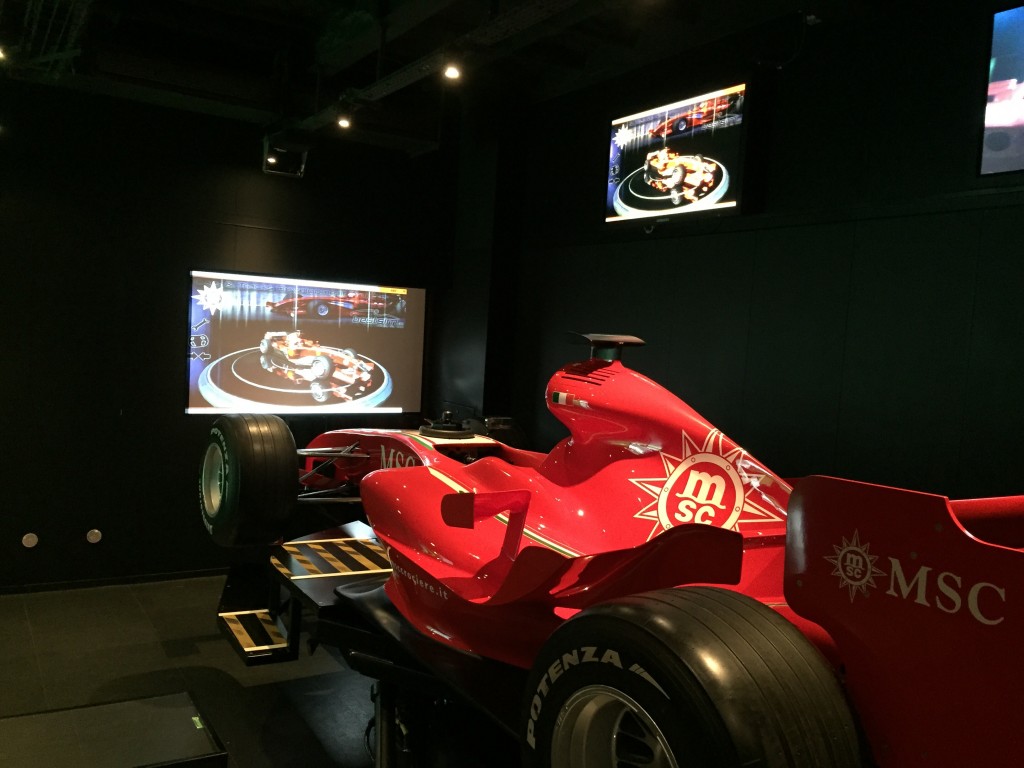 Simulador de Fórmula 1 a bordo del MSC Splendida