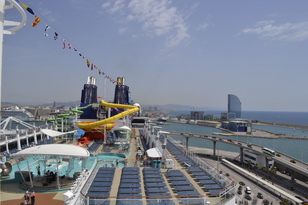 Barcelona vista desde el Norwegian Epic