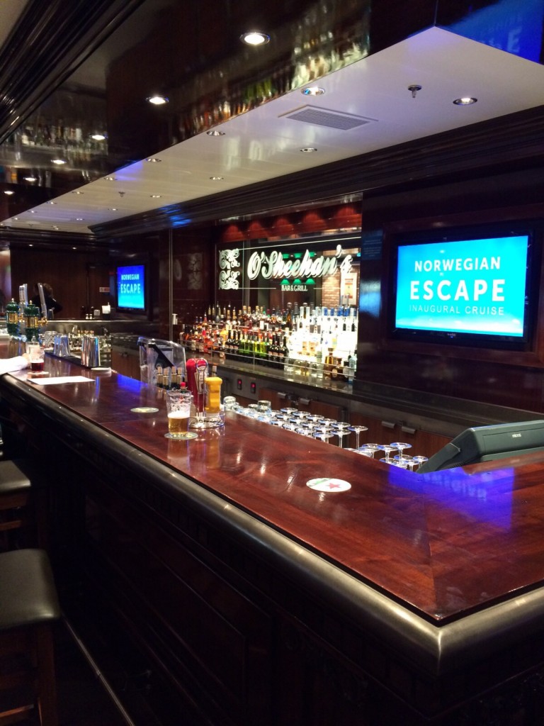 O'Sheehan's Bar & Grill en el barco Escape en el Programa Norwegian Edge