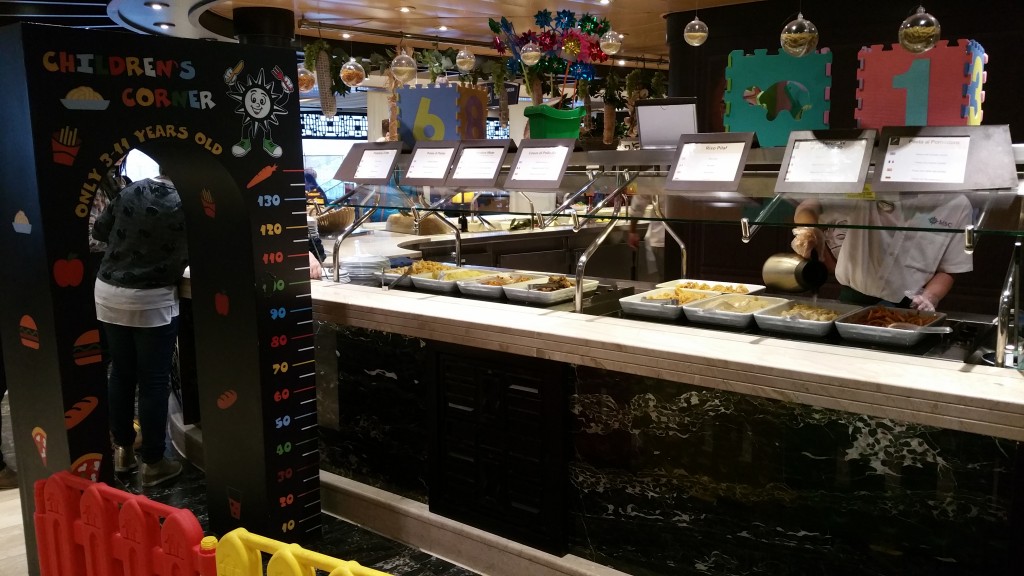 MSC Fantasía de MSC Cruceros en 2016 buffet