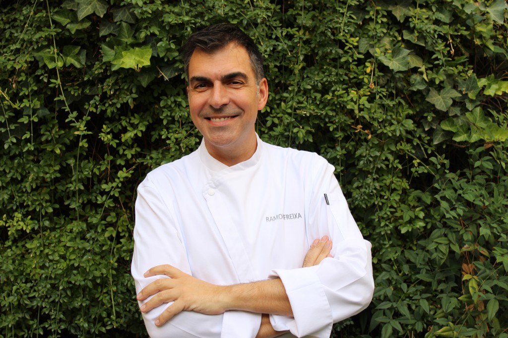 En la foto, el chef Ramón Freixa, que inaugurará las cocinas de la Vuelta al Mundo el 7 de enero.