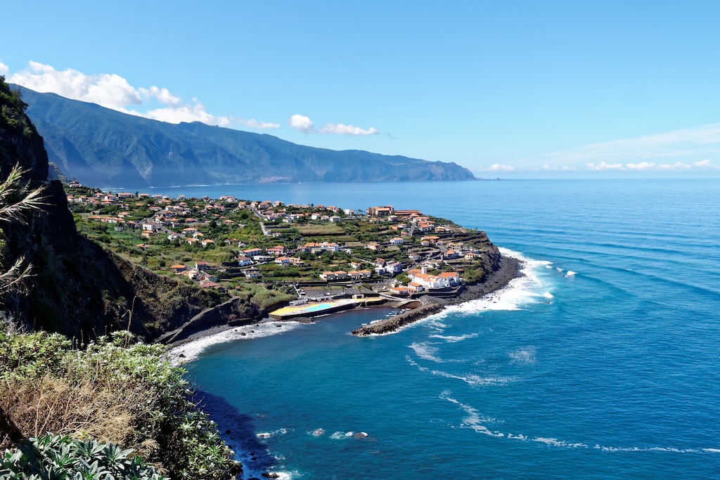 madeira-coastal-landscape-atlantic-island-tourism-holiday-picturesque-sea-portugal-1372018